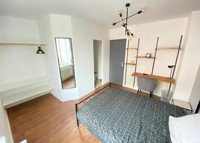 Colocation A Avec Terrasse * 鲁贝